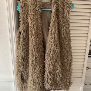 Fur vest